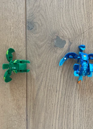 2 dragon blades, merk: Dragon, staat: Heel goed, maat: Universeel, € 5,00, € 5,95 inclusief Kopersbescherming