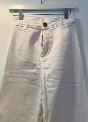 Pantaloni da donna Stradivarius taglia 36, marque: Stradivarius, état: Très bon état, taille: S / 36 / 8, 8,00 €, 9,10 € Protection acheteurs incluse
