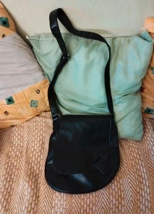 Sac noir bandoulière cuir et coton vintage black leather shoulder bag y2k alt goth, état: Très bon état, 12,00 €, 13,30 € Protection acheteurs incluse