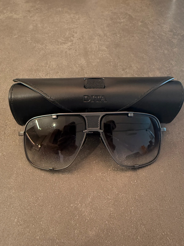DITA Mach Five Square Sunglasses Très bon état Lunettes de soleil