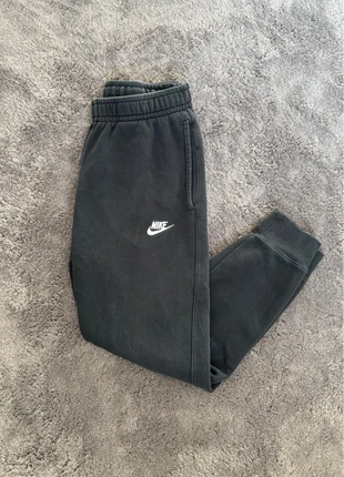 Jogging Nike noire taille S, marca: Nike, estado: Muito bom, tamanho: S, €20.00, €21.70 inclui Proteção do Comprador