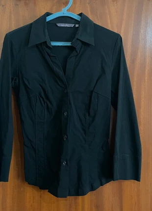 Camisa preta curta mulher, marca: Zara Basic, estado: Muy bueno, tamaño: S / 36 / 8, 6,00 €, 7,00 € Protección al comprador incluida