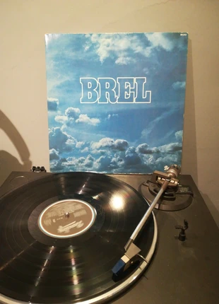 Vinyl 33 t Brel /1977, staat: Goed, € 2,50, € 3,33 inclusief Kopersbescherming