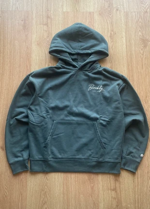 Green STWD Sweatshirt, marca: Pull & Bear, estado: Novo sem etiquetas, tamanho: M, €20.00, €21.70 inclui Proteção do Comprador