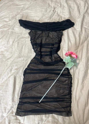 Off-Shoulder Kleid taillenbetont, marque: Sonstiges, état: Neuf sans étiquette, taille: S / 36 / 8, 7,50 €, 8,58 € Protection acheteurs incluse