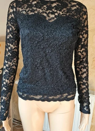 Haut dentelle noir manche longue taille 36 38, marque: Bisou's Project, état: Très bon état, taille: S / 36 / 8, 6,00 €, 7,00 € Protection acheteurs incluse