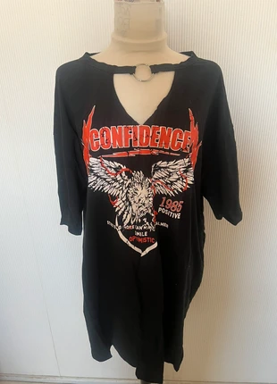 Lange t-shirt jurk ghotic, merk: Shein, staat: Heel goed, maat: XXXL / 46 / 18, € 5,00, € 5,95 inclusief Kopersbescherming