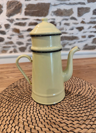 Ancienne Cafetière à Café en Tôle Emaillée Jaune Hauteur 25 Cm., marque: Vintage, état: Très bon état, 34,00 €, 36,40 € Protection acheteurs incluse