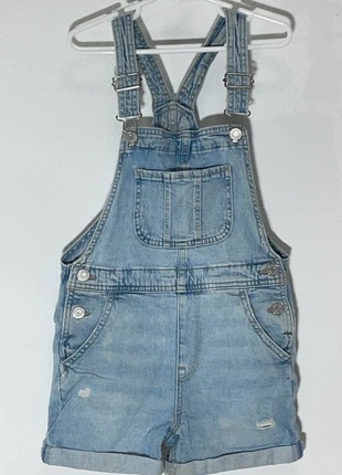 H&M Kids shorts denim Dungarees (Age 7-8 years), merk: H&M, staat: Heel goed, maat: 8 jaar / 128 cm, € 2,25, € 3,06 inclusief Kopersbescherming
