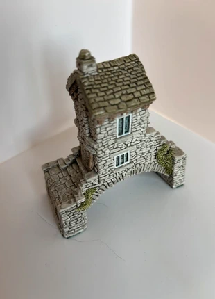 Miniature bridge house, brand: Unbranded, condition: Very good, £5.00, £5.95 includes Buyer Protection