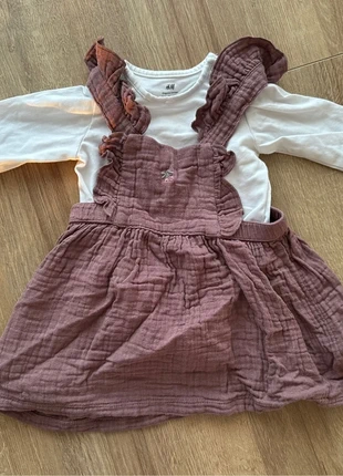 H&M Baby Set - dress and romper, brand: H&M, condizioni: Nuovo senza cartellino, taglia: 3-6 mesi / 62 cm, €5.00, €5.95 include la Protezione acquisti