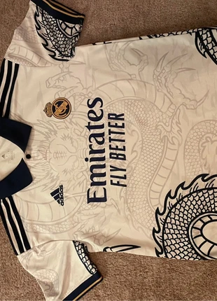 Maillot du réal Madrid, marca: adidas, estado: Muito bom, tamanho: M, €18.00, €19.60 inclui Proteção do Comprador