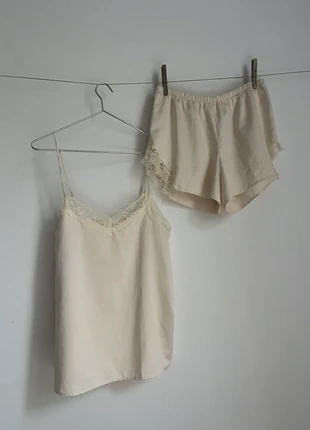 Gift Idea: Satin Pyjama Set with Lace, marque: Tezenis, état: Très bon état, taille: M / 38 / 10, 7,00 €, 8,05 € Protection acheteurs incluse