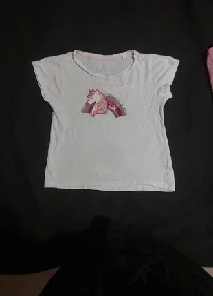 T-shirt blanc Licorne avec sequins, brand: FPC, condition: Satisfactory, size: 8 years / 128 cm, €1.00, €1.75 includes Buyer Protection