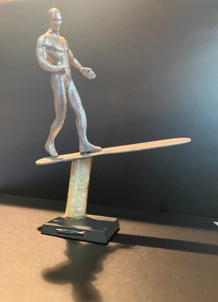 Silver Surfer statue, marque: Marvel, état: Très bon état, taille: Taille unique, 15,00 €, 16,45 € Protection acheteurs incluse