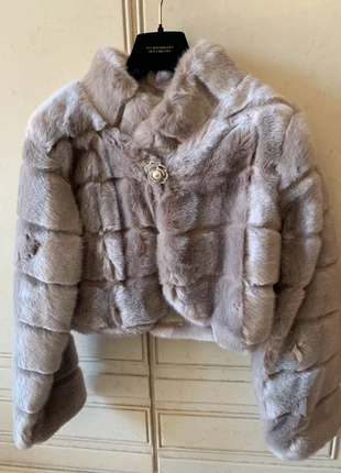 Copri spalle con spilla, état: Très bon état, taille: Taille unique, 6,00 €, 7,00 € Protection acheteurs incluse
