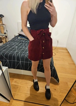 Jupe taille haute en velours côtelé bordeaux Shein taille M / 38, marque: Shein, état: Très bon état, taille: M / 38 / 10, 4,00 €, 4,90 € Protection acheteurs incluse