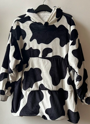 Cow print super soft oodie, brand: Unbranded, condition: Very good, size: S / 8, £4.50, £5.43 includes Buyer Protection