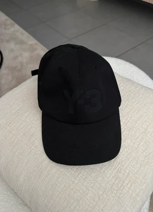 Casquette Adidas Yeezy Y-3, marke: Yeezy, zustand: Gut, größe: Einheitsgröße, 13,00 €, 14,35 € inklusive Vinted-Käuferschutz