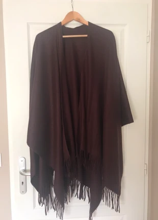 Poncho Promod prune, marque: Promod, état: Neuf sans étiquette, taille: Taille unique, 6,00 €, 7,00 € Protection acheteurs incluse