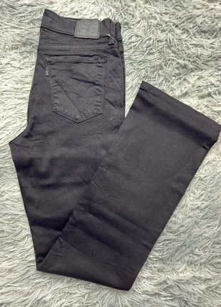 Jean classique bootcut noir women femme Levi’s W28 x L32 JLM371, marque: Levi's, état: Très bon état, taille: M / 38 / 10, 22,00 €, 23,80 € Protection acheteurs (Pro) incluse