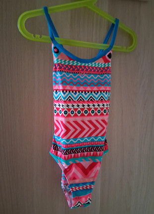 Maillot de bain fille 8 ans Décathlon TBE, marke: Decathlon, zustand: Sehr gut, größe: 8 Jahre / 128, 3,00 €, 3,85 € inklusive Vinted-Käuferschutz