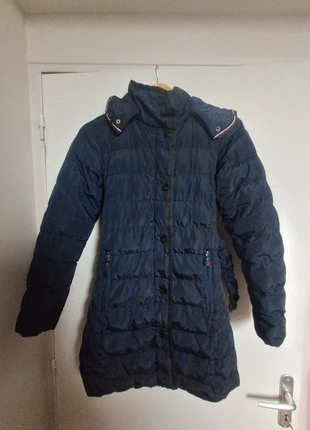 Doudoune Moncler Fille, marca: Moncler, estado: Muito bom, tamanho: 12 anos / 152 cm, €60.00, €63.70 inclui Proteção do Comprador