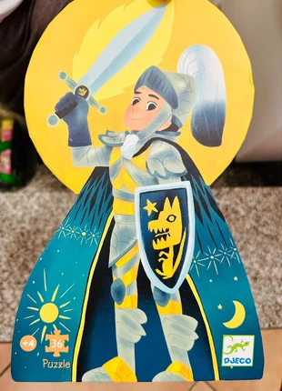 Puzzle Djeco Cavaliere della luna - Le chevalier au dragon, merk: Djeco, staat: Nieuw met prijskaartje, maat: Universeel, € 16,00, € 17,50 inclusief Kopersbescherming