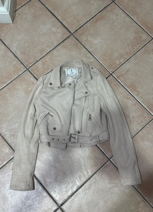 chiodo beige, brand: JAWS, condizioni: Nuovo senza cartellino, taglia: S / IT 40 / EU 36, €20.00, €21.70 include la Protezione acquisti