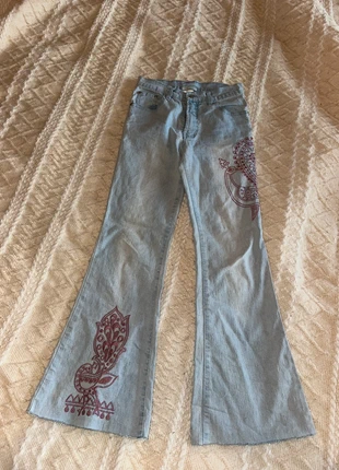 Jean brodé, marque: Vintage Denim, état: Bon état, taille: XXS / 32 / 4, 15,00 €, 16,45 € Protection acheteurs incluse