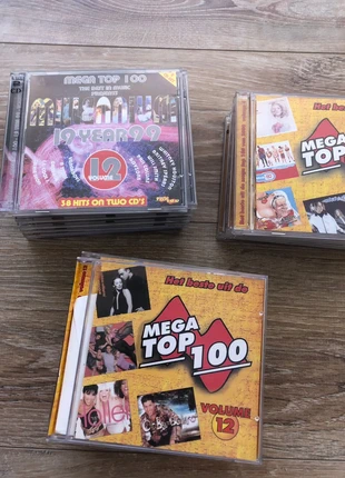 Mega top 100 cd’s, staat: Goed, € 10,00, € 11,20 inclusief Kopersbescherming