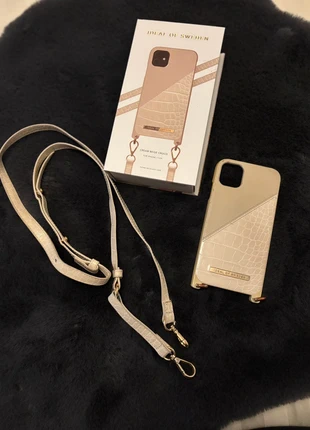 IDeal of Sweden phone necklace case, merk: Ideal Of Sweden, staat: Heel goed, € 3,50, € 4,38 inclusief Kopersbescherming