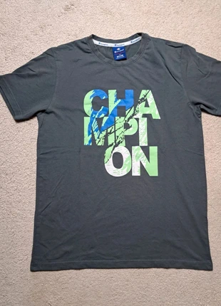 Tshirt Champion S M, marque: Champion, état: Très bon état, taille: S, 12,00 €, 13,30 € Protection acheteurs (Pro) incluse