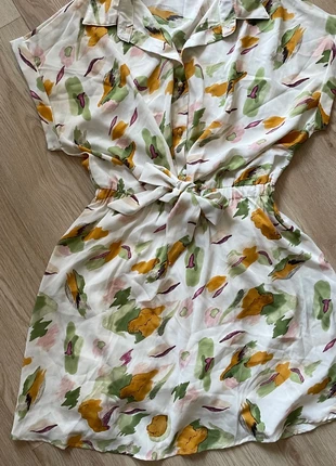 Robe fluide à nœud – Motif printanier, brand: Cerise Blue, condition: Very good, size: S / 36 / 8, €9.00, €10.15 includes Buyer Protection