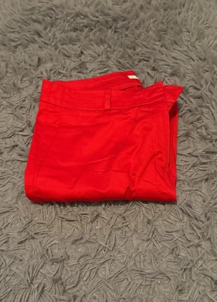 Pantalon Camaïeu taille 40, marque: Camaïeu, état: Neuf sans étiquette, taille: L / 40 / 12, 6,00 €, 7,00 € Protection acheteurs incluse