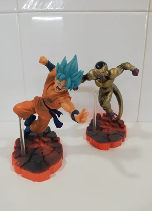 Figuras: Dragon Ball (Goku Super Saiyan God Super Saiyan y Golden Frieza), marca: Dragon Ball, estado: Muy bueno, tamaño: Talla única, 24,95 €, 26,20 € Protección al comprador incluida
