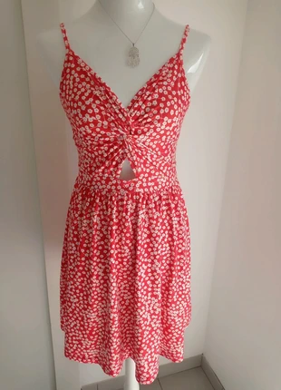 Magnifique robe d'été rouge orangé motif fantaisie fleurs blanches T.M Shein, merk: Shein, staat: Heel goed, maat: M / 38 / 10, € 7,60, € 8,68 inclusief Kopersbescherming Pro