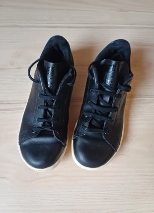 Adidas Stan Smith noires – T.34 stylée et pratique, marca: adidas Stan Smith, estado: Muito bom, tamanho: 34, €5.50, €6.48 inclui Proteção do Comprador
