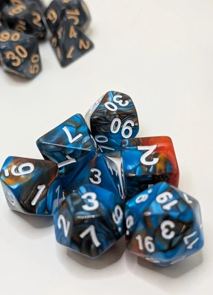 Oranje donkerblauwe swirl dobbelstenen, marque: merkloos, état: Neuf sans étiquette, 3,95 €, 4,85 € Protection acheteurs incluse