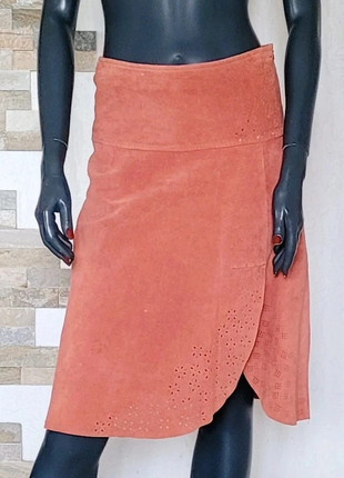 Jolie jupe Promod en cuir, marque: Promod, état: Très bon état, taille: S / 36 / 8, 8,00 €, 9,10 € Protection acheteurs (Pro) incluse