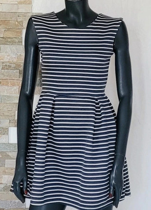 Jolie robe marinière, marque: Made In Italy, état: Très bon état, taille: S / 36 / 8, 10,00 €, 11,20 € Protection acheteurs (Pro) incluse