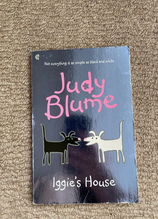 Iggie’s house, condition: Very good, £2.00, £2.70 includes Buyer Protection