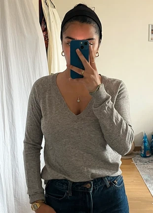 Pull col V, marque: Koton, état: Très bon état, taille: XS / 34 / 6, 4,00 €, 4,90 € Protection acheteurs incluse