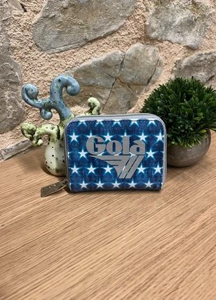Portafoglio gola Blu e grigio con stelle, brand: Gola, condizioni: Nuovo senza cartellino, €2.00, €2.80 include la Protezione acquisti