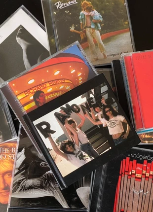 Q - R - Vários CDs, estado: Muito bom, €5.00, €5.95 inclui Proteção do Comprador