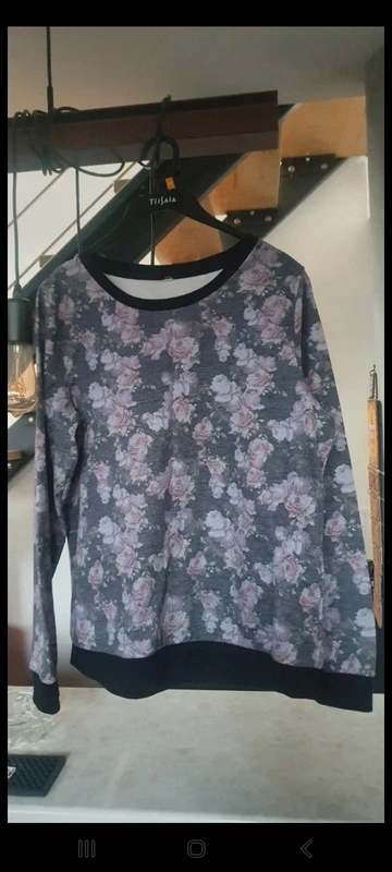 Pull vendu à l unité ou en lot - photo numéro 13