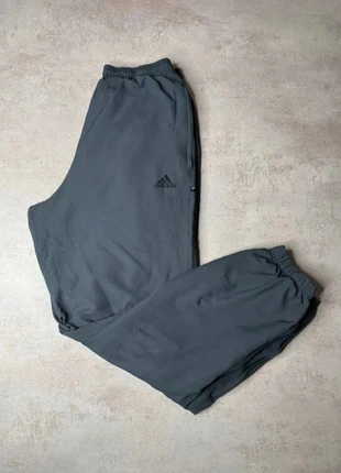 Bas de jogging, Adidas, Gris foncé, Taille M, marke: adidas, zustand: Gut, größe: M, 10,00 €, 11,20 € inklusive Vinted-Käuferschutz