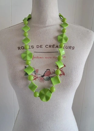 Collier Sautoir Fantaisie 💜, marque: Loreinxy, état: Très bon état, 9,00 €, 10,15 € Protection acheteurs (Pro) incluse