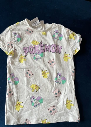 T-shirt Pokémon, brand: Pokémon, condition: Very good, size: 7 years / 122 cm, €1.00, €1.75 includes Buyer Protection