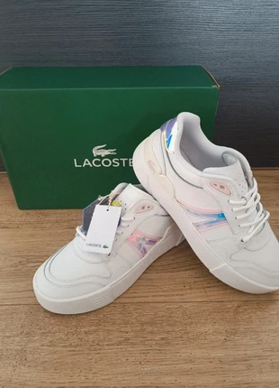 Baskets blanches en cuir Lacoste neuves 39 femme, brand: Lacoste, condition: New with tags, size: 39, €69.00, €73.15 includes Buyer Protection